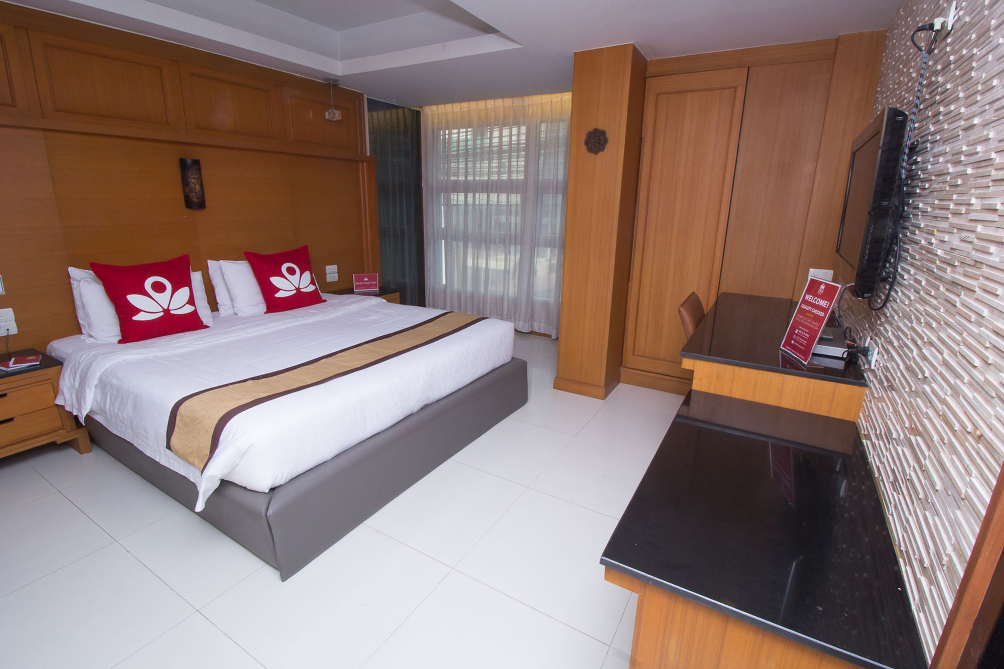 Zen Sukhumvit 11 Hotel